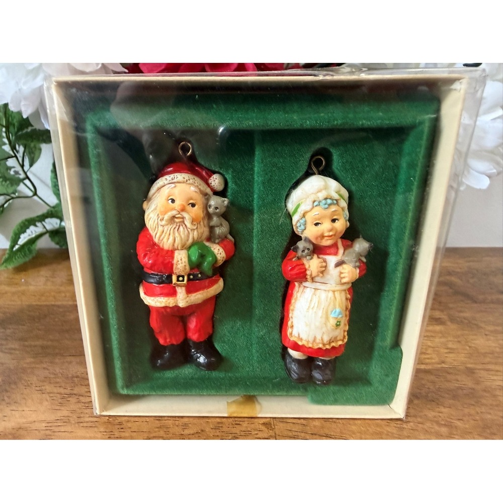Vintage 1979 Hallmark Santa‎ & Mrs. Claus Ornament Set Tree-Trimmer Original Box